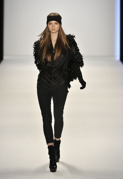 Laurel+Show+Mercedes+Benz+Fashion+Week+Berlin+PQ11xmf71j-l