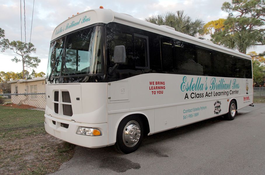011513_brilliant_bus_04