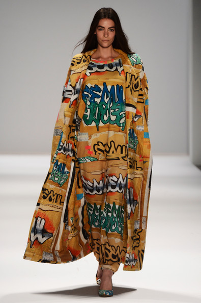 Concept+Korea+Runway+Fall+2013+Mercedes+Benz+i9bZn3Fp5upl