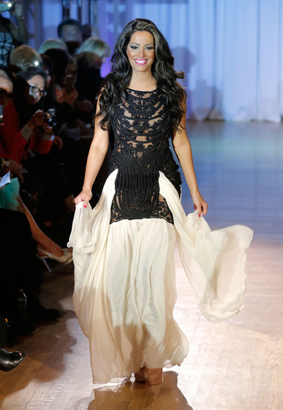 Reality+FASHION+Reality+AIDS+Runway+Mercedes+I6MdNbVD6tOl