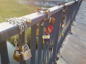 lovelocks
