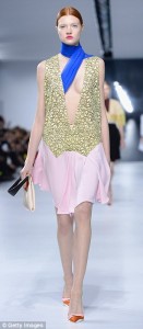 article-2326877-19DCB254000005DC-731_306x700