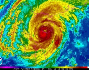 typhoon-haiyan-hits-philippines-4