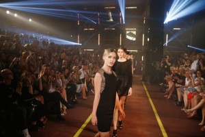 Reserved - Let's Fashion Party