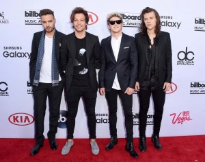 LAS VEGAS, NV - MAY 17:  (L-R) Singers Liam Payne, Louis Tomlinson, Niall Horan, and Harry Styles of One Direction attend the 2015 Billboard Music Awards at MGM Grand Garden Arena on May 17, 2015 in Las Vegas, Nevada.  (Photo by Jason Merritt/Getty Images)